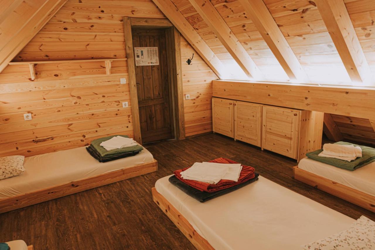 Hostel Lukna Mojstrana Exterior photo